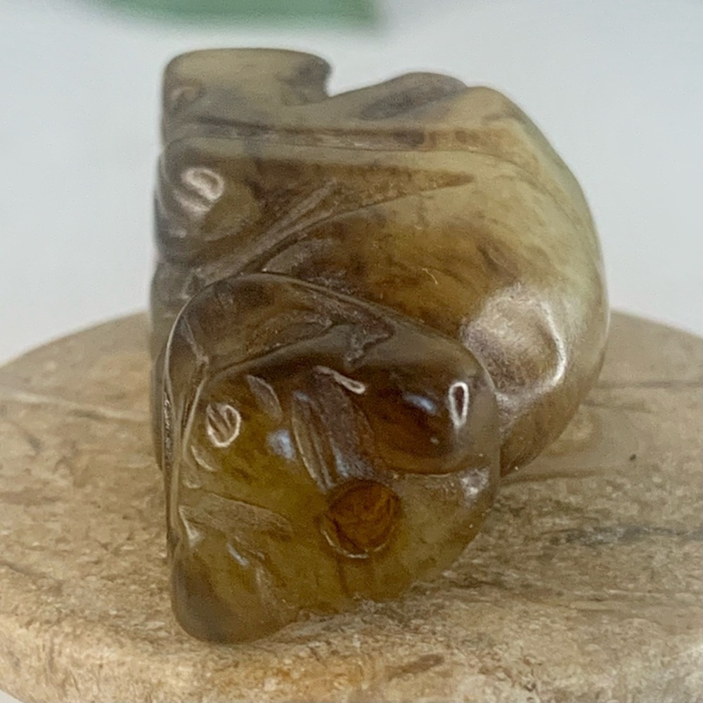 Vintage Chinese Zodiac Jade Monkey Pendant Bead Hand Carved Miniature Animal 1.7 - Picture 10 of 12